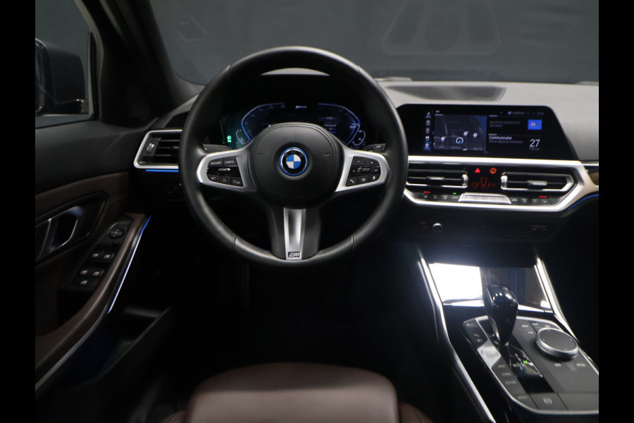 BMW 3 Serie Touring 320e Business Edition Plus M Sport [SCHUIFKANTELDAK, APPLE CARPLAY, ANDROID AUTO, CRUISE CONTROL, PDC V+A, BMW LED, STOELVERWARMING, NIEUWSTAAT]