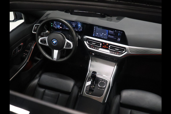 BMW 3 Serie Touring 320e Business Edition Plus M Sport [SCHUIFKANTELDAK, APPLE CARPLAY, ANDROID AUTO, CRUISE CONTROL, ACHTERUITRIJCAMERA, PDC V+A, BMW LASER, NIEUWSTAAT]