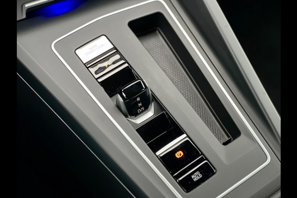 Volkswagen Golf 2.0 TSI 4Motion R Memory/H&K/Akra/Pano