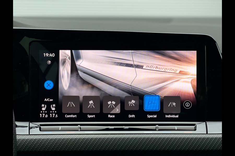 Volkswagen Golf 2.0 TSI 4Motion R Memory/H&K/Akra/Pano