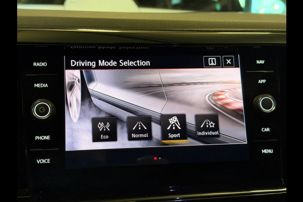 Volkswagen Polo 2.0 TSI GTI|PANO|BEATS|BOMVOL!