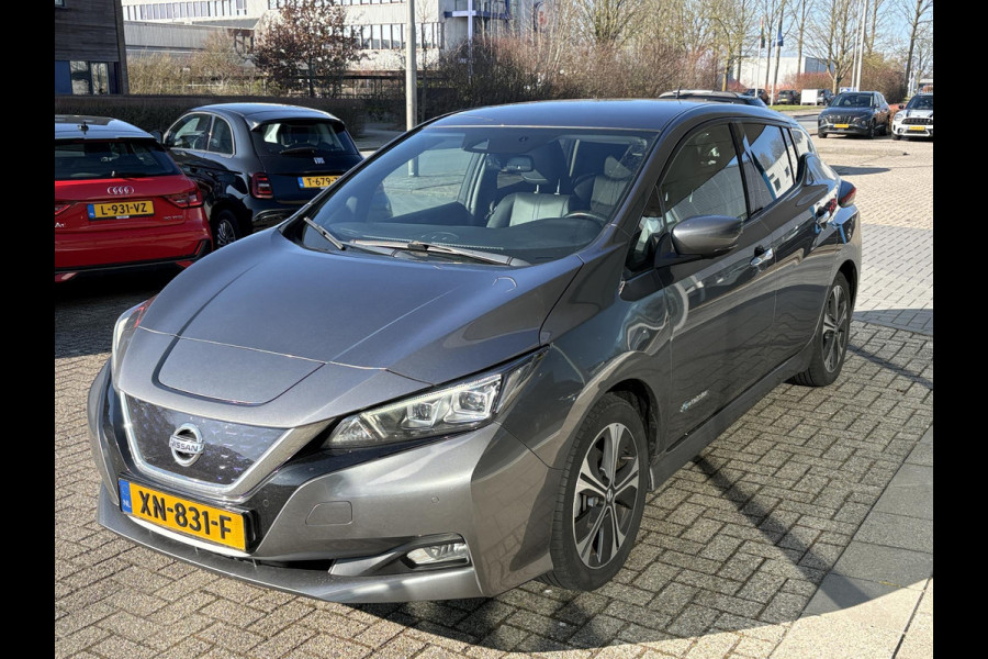 Nissan Leaf Tekna 40 kWh SOH 87,8% | ProPilot | 360 Camera | Stoelverwarming | BOSE | Stuurverwarming |