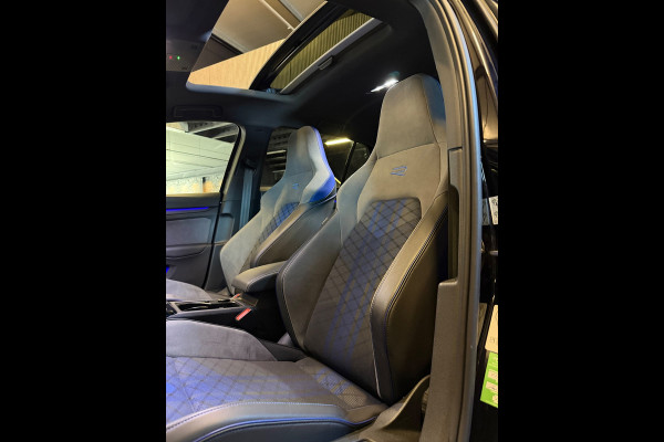 Volkswagen Golf 2.0 TSI R 4Motion|PANO|H&K|FULL OPTIONS