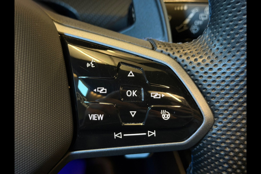 Volkswagen Golf 2.0 TSI R 4Motion|PANO|H&K|FULL OPTIONS