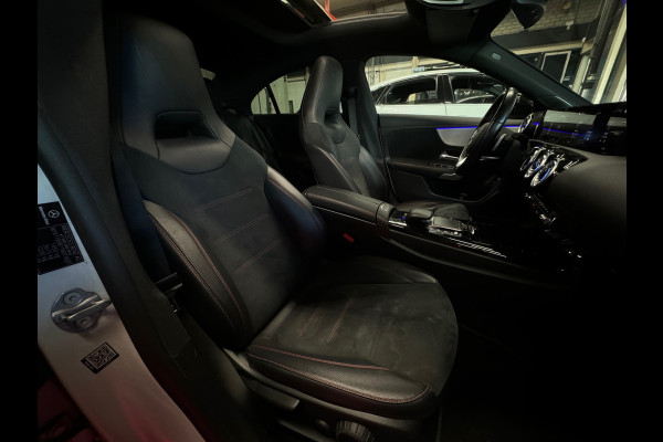 Mercedes-Benz CLA-Klasse 200 AMG Pano|Night|BTW|Sfeer|NAP
