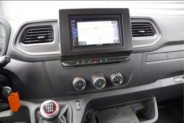 Renault Master T35 2.3 dCi 150PK L2H2 RED, DC-7P, 3.5T TREKHAAK, CAMERA, CRUISE, NAVI, AIRCO, PARKEERSENSOREN, NL AUTO, NAP, DUBBELE CABINE