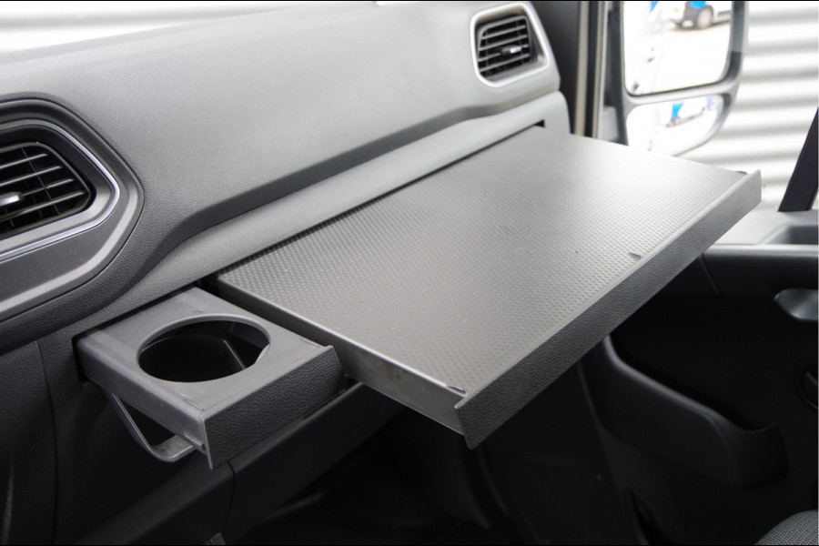 Renault Master T35 2.3 dCi 150PK L2H2 RED, DC-7P, 3.5T TREKHAAK, CAMERA, CRUISE, NAVI, AIRCO, PARKEERSENSOREN, NL AUTO, NAP, DUBBELE CABINE