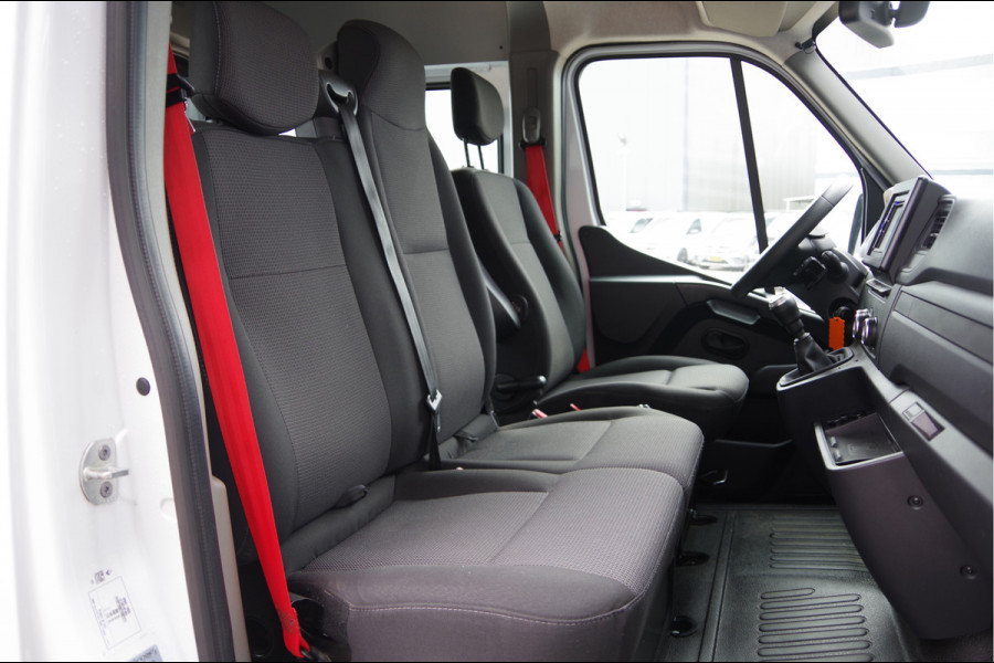 Renault Master T35 2.3 dCi 150PK L2H2 RED, DC-7P, 3.5T TREKHAAK, CAMERA, CRUISE, NAVI, AIRCO, PARKEERSENSOREN, NL AUTO, NAP, DUBBELE CABINE