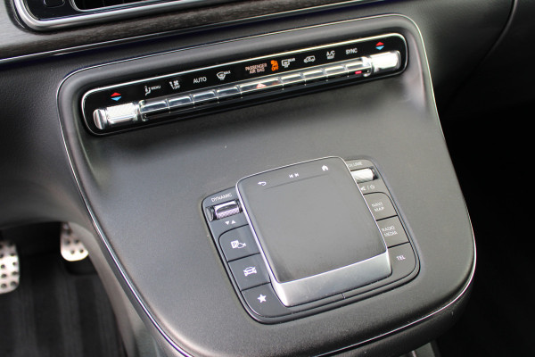 Mercedes-Benz V-Klasse 220d / Lang / DC / New Model / 2x Schuifdeur / Burmester / 360 Camera / NIEUWSTAAT