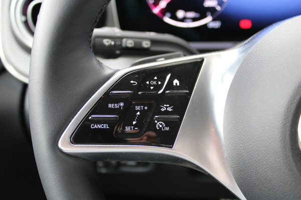 Mercedes-Benz V-Klasse 300d / DC / AMG / Panorama / bj 2025 / 2x Elec Schuifd / 360 Cam / Burmester / Vol Opties / NIEUWSTAAT