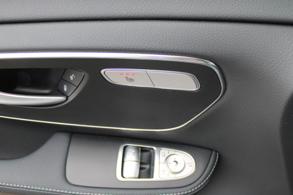 Mercedes-Benz V-Klasse 300d / DC / AMG / Panorama / bj 2025 / 2x Elec Schuifd / 360 Cam / Burmester / Vol Opties / NIEUWSTAAT