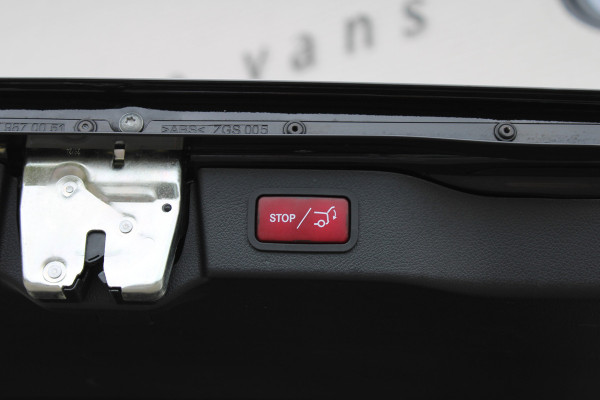 Mercedes-Benz V-Klasse 300d / DC / AMG / Panorama / bj 2025 / 2x Elec Schuifd / 360 Cam / Burmester / Vol Opties / NIEUWSTAAT