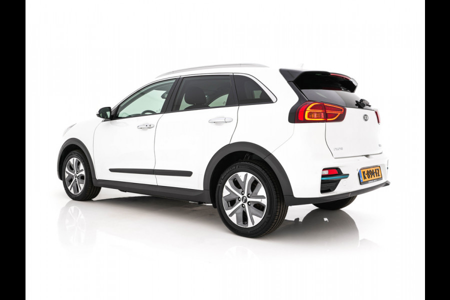 Kia e-Niro ExecutiveLine 64 kWh [ 3-Fase ] {SOH-100%} (INCL-BTW)  Aut.*HEATPUMP | LEATHER | FULL-LED | NAVI-FULLMAP | ADAPTIVE-CRUISE | CAMERA | MEMORY-PACK | LANE-ASSIST | KEYLESS | DIGI-COCKPIT | PRIVACYGLASS | SHIFTPADDLES | 17"ALU*
