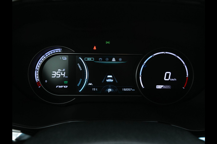 Kia e-Niro ExecutiveLine 64 kWh [ 3-Fase ] {SOH-100%} (INCL-BTW)  Aut.*HEATPUMP | LEATHER | FULL-LED | NAVI-FULLMAP | ADAPTIVE-CRUISE | CAMERA | MEMORY-PACK | LANE-ASSIST | KEYLESS | DIGI-COCKPIT | PRIVACYGLASS | SHIFTPADDLES | 17"ALU*