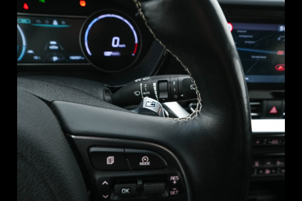 Kia e-Niro ExecutiveLine 64 kWh [ 3-Fase ] {SOH-100%} (INCL-BTW)  Aut.*HEATPUMP | LEATHER | FULL-LED | NAVI-FULLMAP | ADAPTIVE-CRUISE | CAMERA | MEMORY-PACK | LANE-ASSIST | KEYLESS | DIGI-COCKPIT | PRIVACYGLASS | SHIFTPADDLES | 17"ALU*