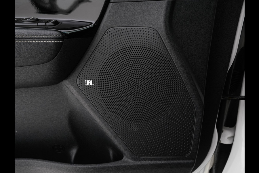 Kia e-Niro ExecutiveLine 64 kWh [ 3-Fase ] {SOH-100%} (INCL-BTW)  Aut.*HEATPUMP | LEATHER | FULL-LED | NAVI-FULLMAP | ADAPTIVE-CRUISE | CAMERA | MEMORY-PACK | LANE-ASSIST | KEYLESS | DIGI-COCKPIT | PRIVACYGLASS | SHIFTPADDLES | 17"ALU*