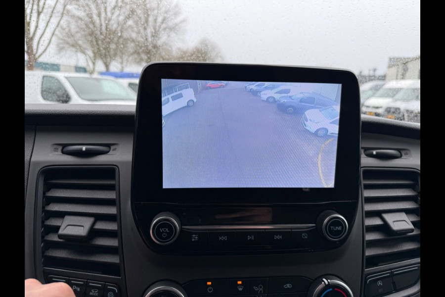 Ford Transit 350 2.0 TDCI L3H2 Trend / Trekhaak / Camera / Sync 3 / 3 zits