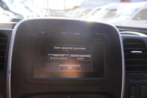 Renault Trafic 2.0 dCi 120pk L2 H1 Airco Navigatie