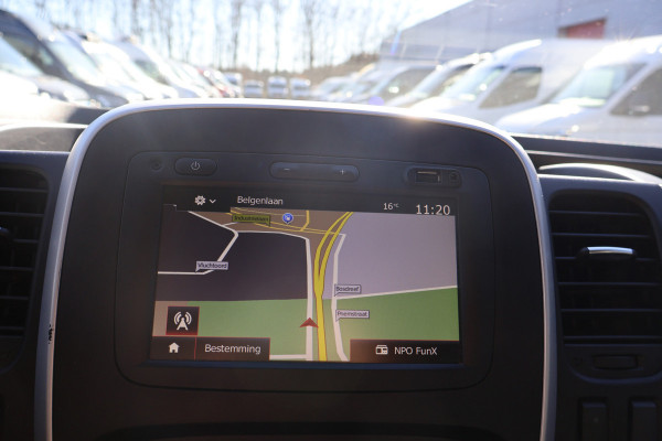 Renault Trafic 2.0 dCi 120pk L2 H1 Airco Navigatie