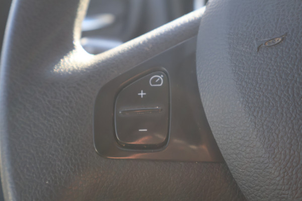 Renault Trafic 2.0 dCi 120pk L2 H1 Airco Navigatie