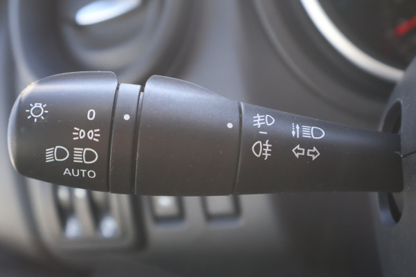 Renault Trafic 2.0 dCi 120pk L2 H1 Airco Navigatie