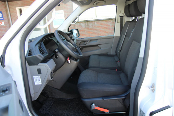 Volkswagen Transporter 2.0 TDI L1H1 / Imperiaal / Trekhaak / Sidebars / 3 zits