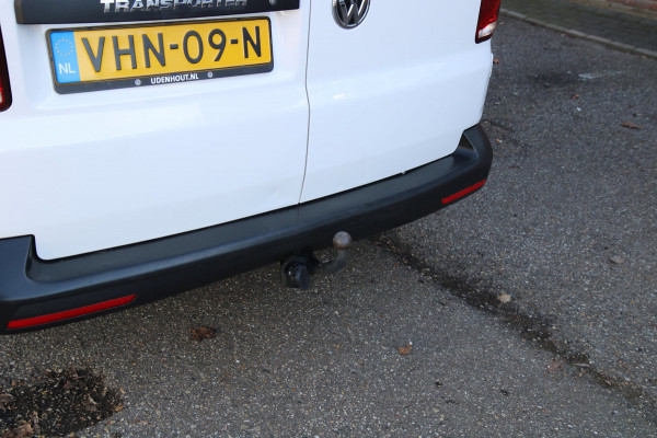 Volkswagen Transporter 2.0 TDI L1H1 / Imperiaal / Trekhaak / Sidebars / 3 zits