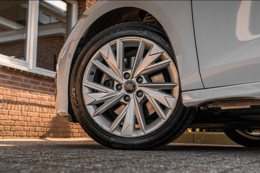 Audi A3 Sportback Business Edition 110 PK Aut. Pano Bang en Olufsen Black Optic Trekhaak 17''