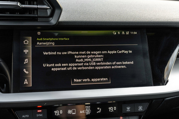 Audi A3 Sportback Business Edition 110 PK Aut. Pano Bang en Olufsen Black Optic Trekhaak 17''