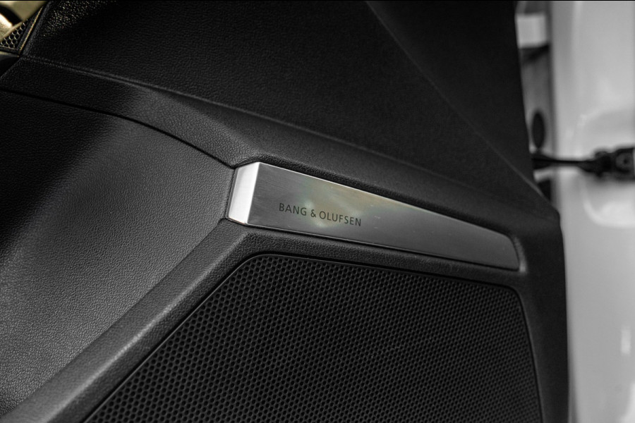 Audi A3 Sportback Business Edition 110 PK Aut. Pano Bang en Olufsen Black Optic Trekhaak 17''