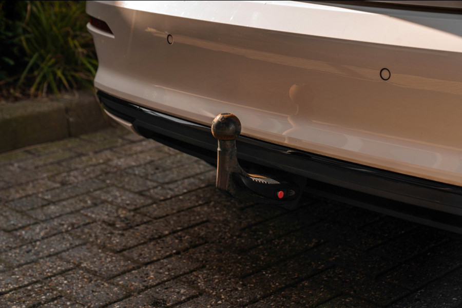 Audi A3 Sportback Business Edition 110 PK Aut. Pano Bang en Olufsen Black Optic Trekhaak 17''