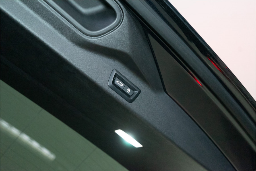 BMW X5 xDrive45e High Executive M-Sport 394PK | Pano | Laser | Luchtv | H/K | HUD | 12 MND Garantie