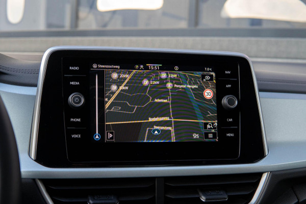 Volkswagen T-Roc 1.5 TSI Goal Edition PDC|Stoelverwarming|Carplay|Dodehoeksensor|ACC|LMV
