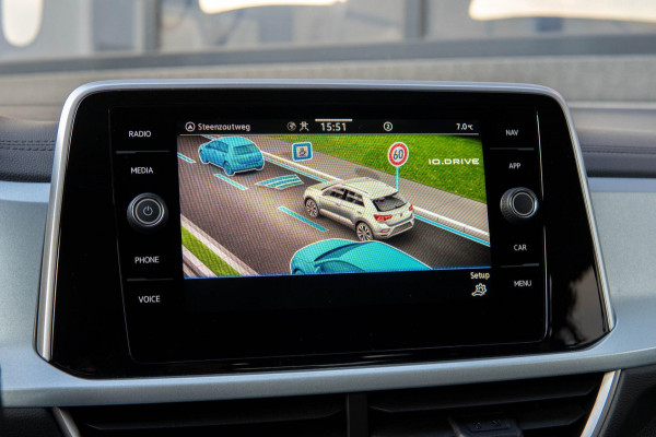 Volkswagen T-Roc 1.5 TSI Goal Edition PDC|Stoelverwarming|Carplay|Dodehoeksensor|ACC|LMV