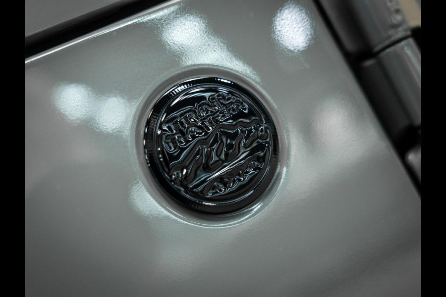 Jeep Wrangler 2.2D Sahara | Grijs Kenteken | Stoel en stuurverwarming | Custom Corse Edition |  Trekhaak | Alpine Sound |