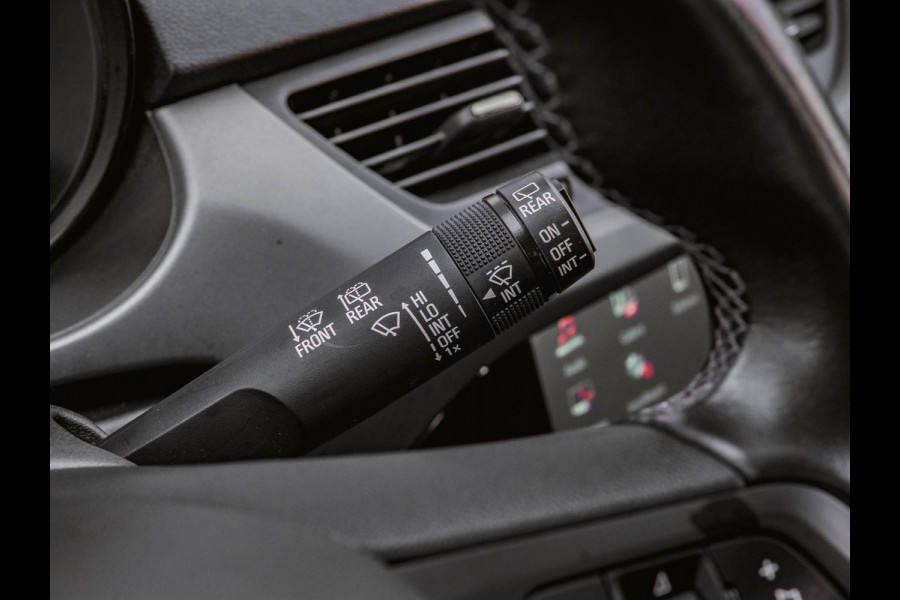 Opel Corsa 1.4 120 Jaar Edition Airco|Camera|Clima|Cruise|LMV