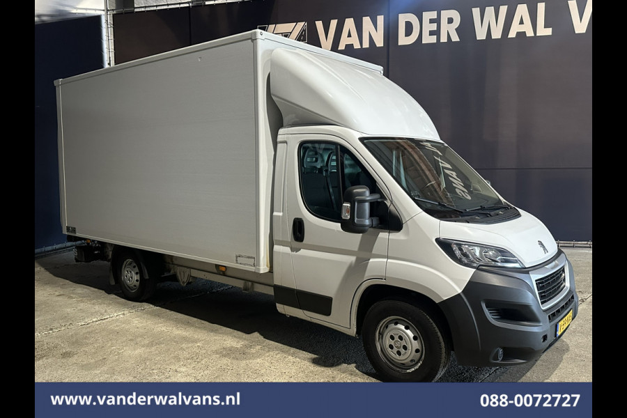 Peugeot Boxer 2.2 BlueHDi 141pk Bakwagen Laadklep Euro6 Airco | Camera | 1085kg laadvermogen Bijrijdersbank