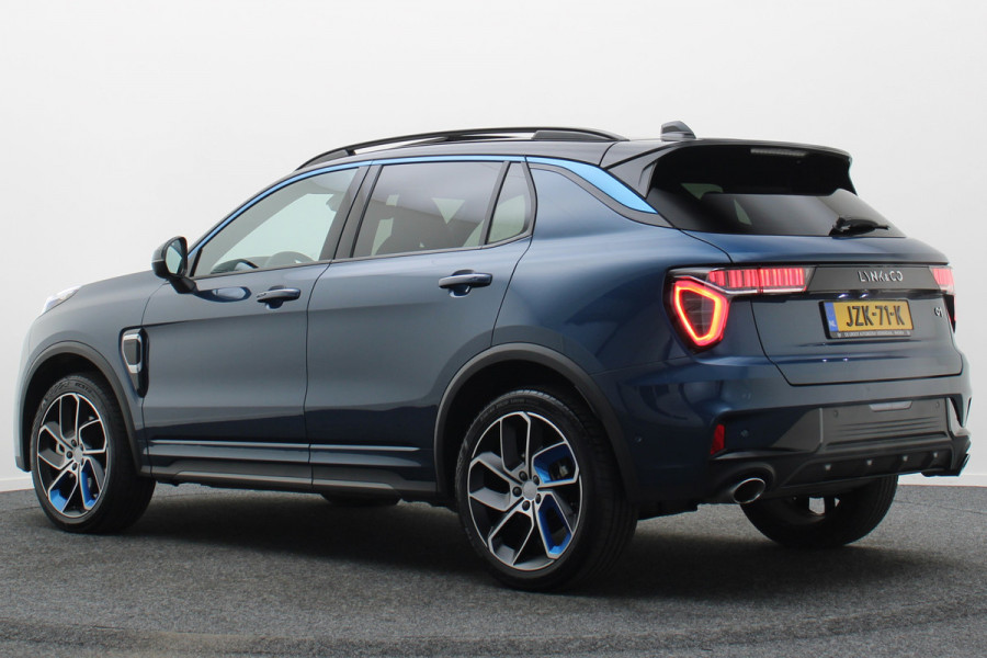 Lynk & Co 01 1.5 Two-Tone, 360° Camera, Panoramadak, Zwarte hemel, ACC, Keyless, PDC, LED, 20''