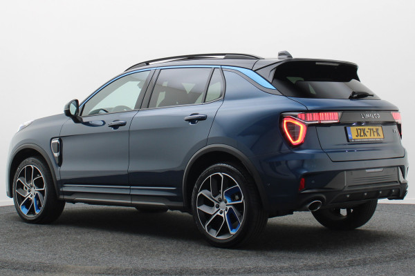 Lynk & Co 01 1.5 Two-Tone, 360° Camera, Panoramadak, Zwarte hemel, ACC, Keyless, PDC, LED, 20''