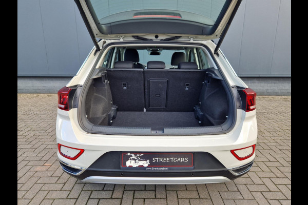 Volkswagen T-Roc 1.5 TSI DSG /Virtual /ACC /IQ Drive /IQ Light /Keyless