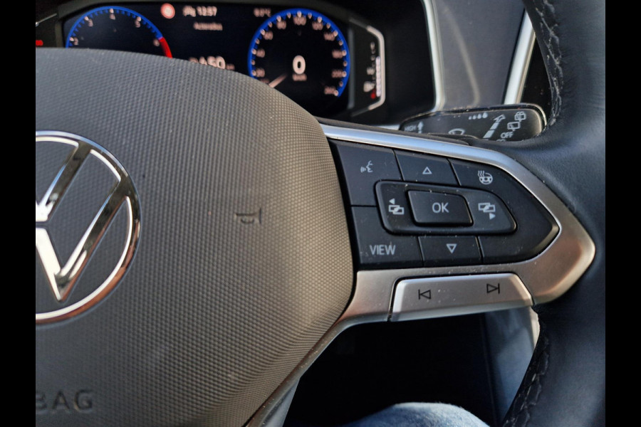 Volkswagen T-Roc 1.5 TSI DSG /Virtual /ACC /IQ Drive /IQ Light /Keyless