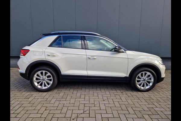 Volkswagen T-Roc 1.5 TSI DSG /Virtual /ACC /IQ Drive /IQ Light /Keyless