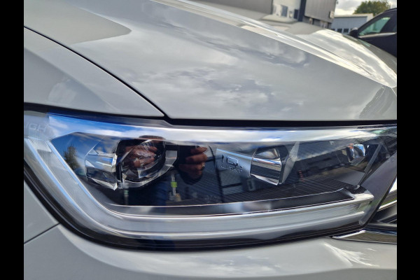 Volkswagen T-Roc 1.5 TSI DSG /Virtual /ACC /IQ Drive /IQ Light /Keyless