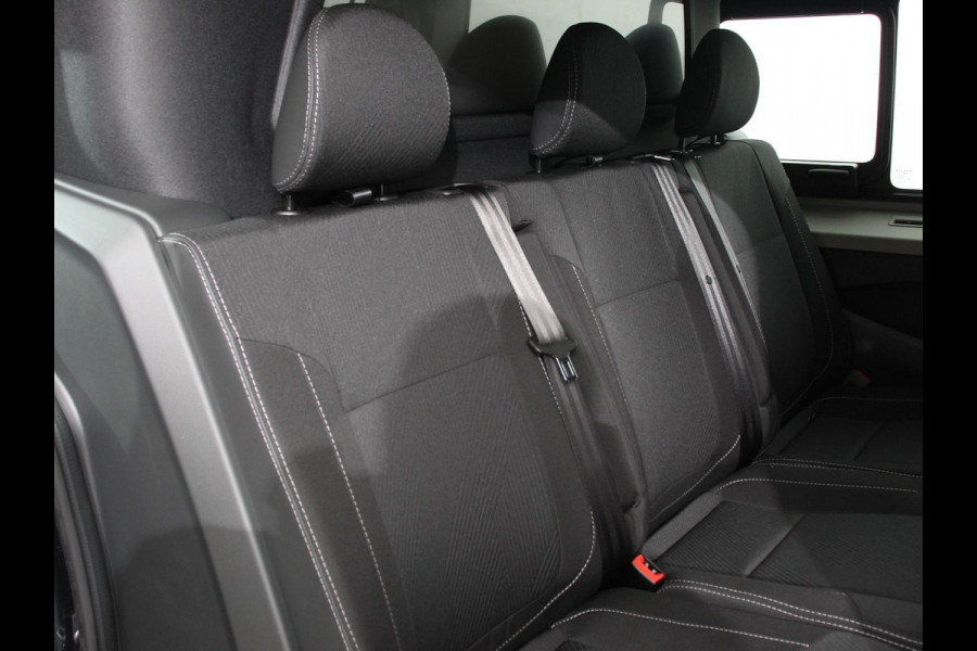 Renault Trafic 2.0 Blue dC1 150PK T29 L2H1 Extra Dubbele Cabine Navigatie Airco Lichtmetalen velgen Betimmering Trekhaak Camera Parkeer sensoren Dab