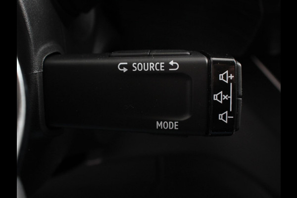 Renault Trafic 2.0 Blue dC1 150PK T29 L2H1 Extra Dubbele Cabine Navigatie Airco Lichtmetalen velgen Betimmering Trekhaak Camera Parkeer sensoren Dab