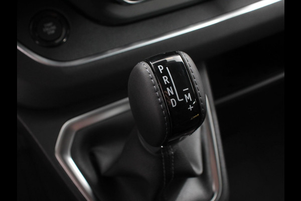 Renault Trafic 2.0 Blue dC1 150PK T29 L2H1 Extra Dubbele Cabine Navigatie Airco Lichtmetalen velgen Betimmering Trekhaak Camera Parkeer sensoren Dab