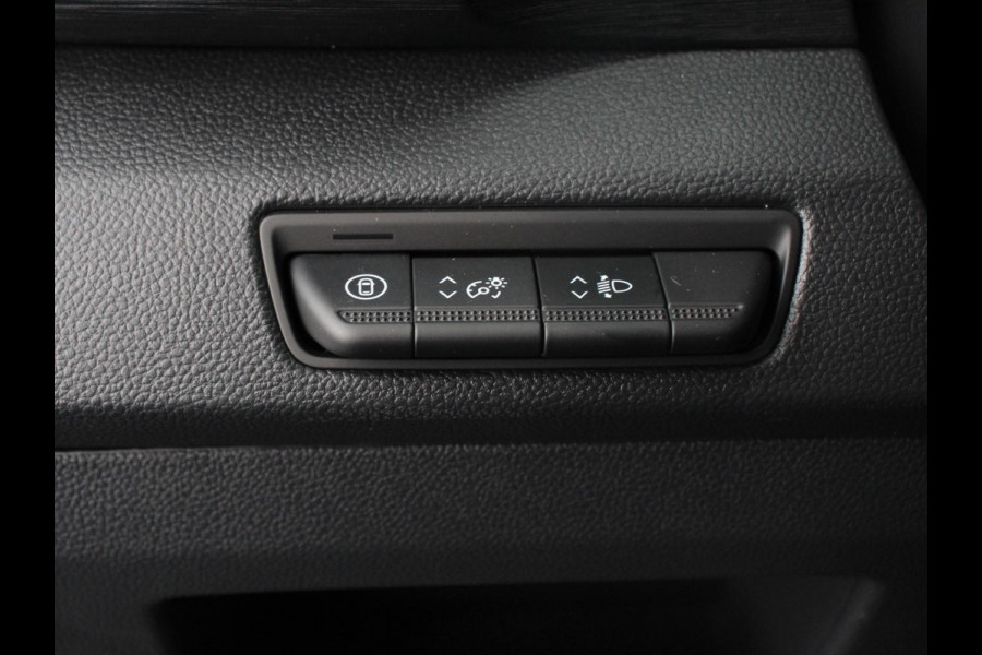 Renault Trafic 2.0 Blue dC1 150PK T29 L2H1 Extra Dubbele Cabine Navigatie Airco Lichtmetalen velgen Betimmering Trekhaak Camera Parkeer sensoren Dab