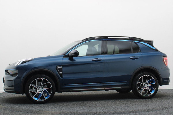 Lynk & Co 01 1.5 Two-Tone, 360° Camera, Panoramadak, Zwarte hemel, ACC, Keyless, PDC, LED, 20''