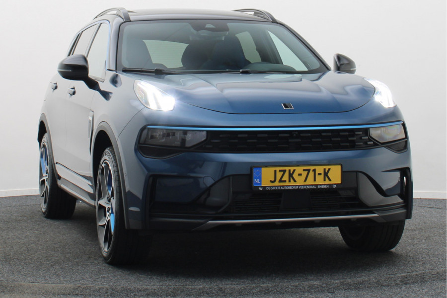 Lynk & Co 01 1.5 Two-Tone, 360° Camera, Panoramadak, Zwarte hemel, ACC, Keyless, PDC, LED, 20''