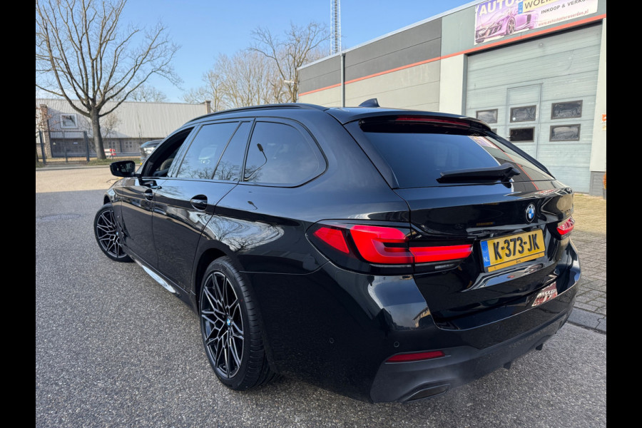 BMW 5 Serie Touring 530i HYBRID 2021 HIGH-EXE M-EDITION PANO LEDER NAP LUXE